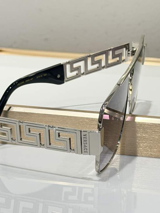 Picture of Versace Sunglasses _SKUfw79614777fw